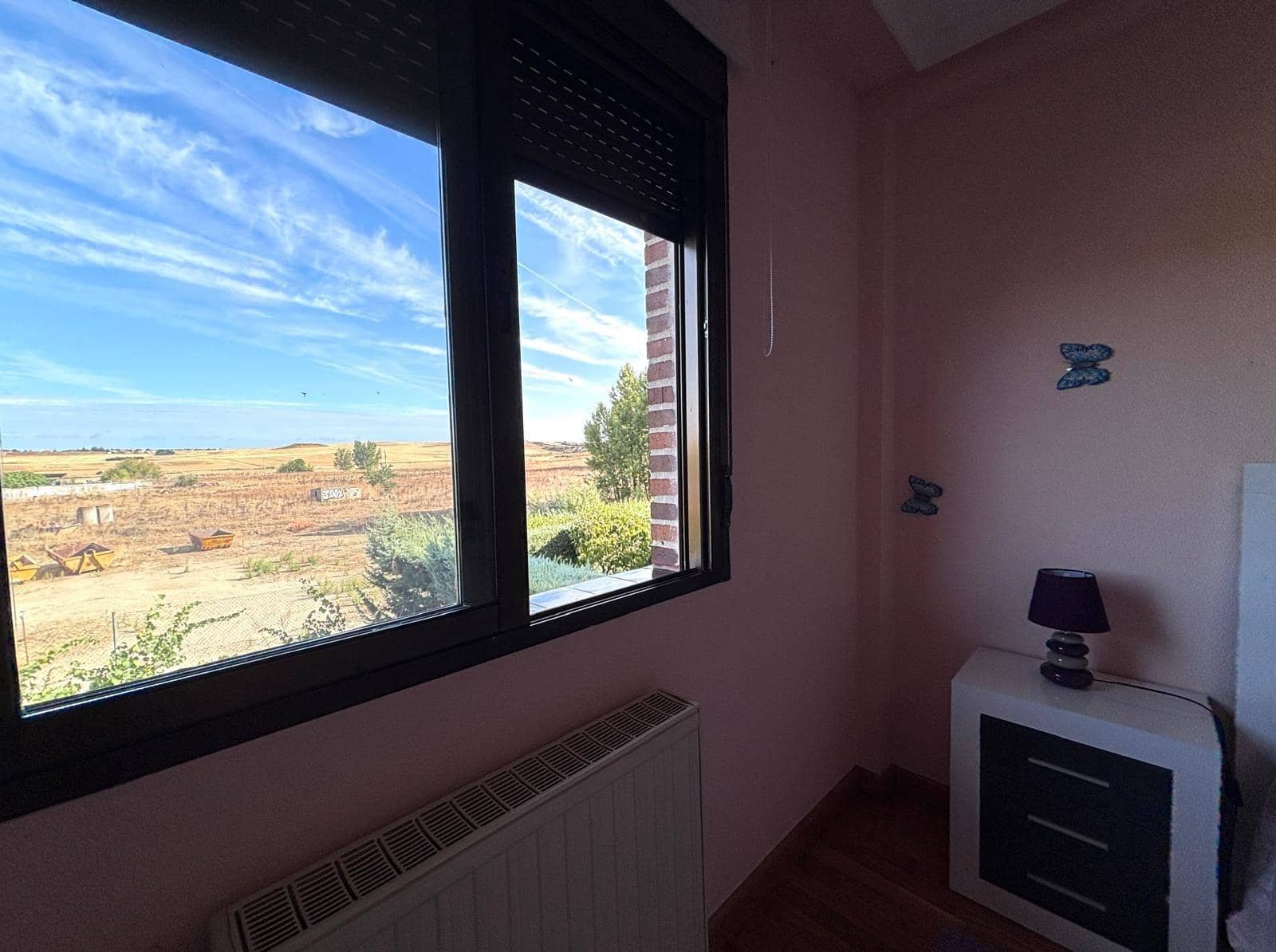 4 sovrum Villa till salu i Villamayor med pool garage - 325 000 € (Ref: 9449210)