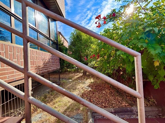 4 sypialnia Willa na sprzedaż w Villamayor z basenem garażem - 325 000 € (Ref: 9449210)