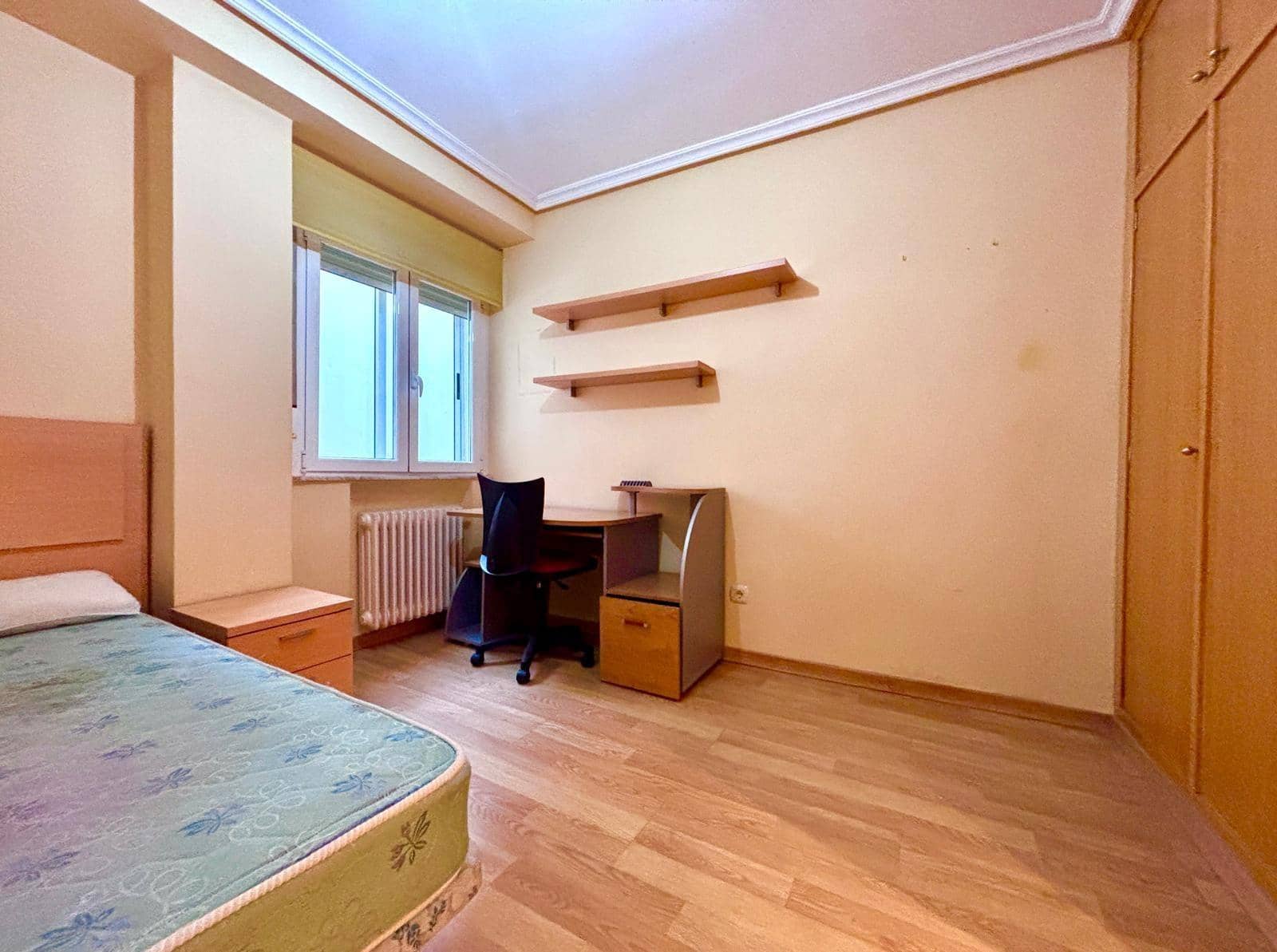 Piso de 4 habitaciones en Salamanca ciudad en alquiler - 1.200 € (Ref: 9462394)