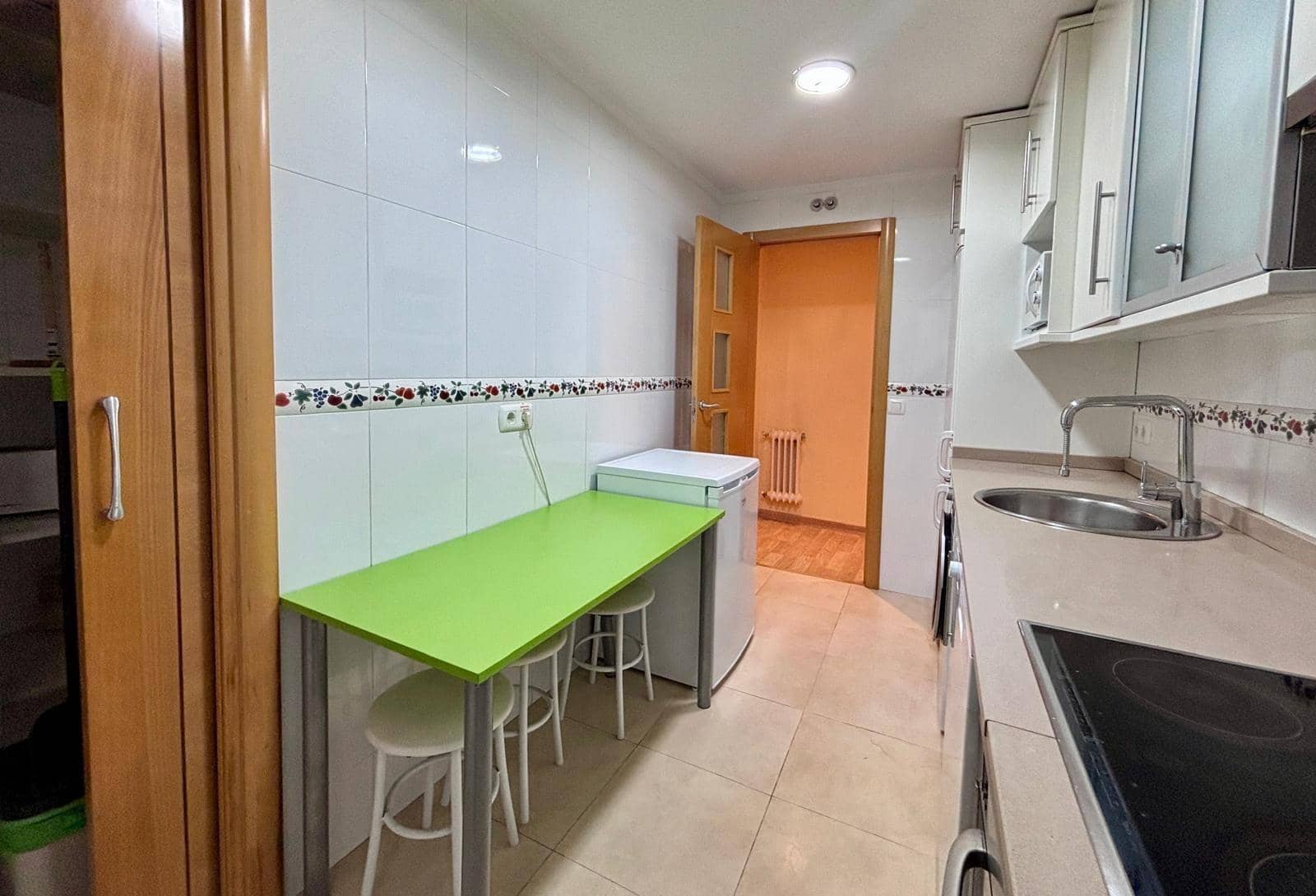 Piso de 4 habitaciones en Salamanca ciudad en alquiler - 1.200 € (Ref: 9462394)