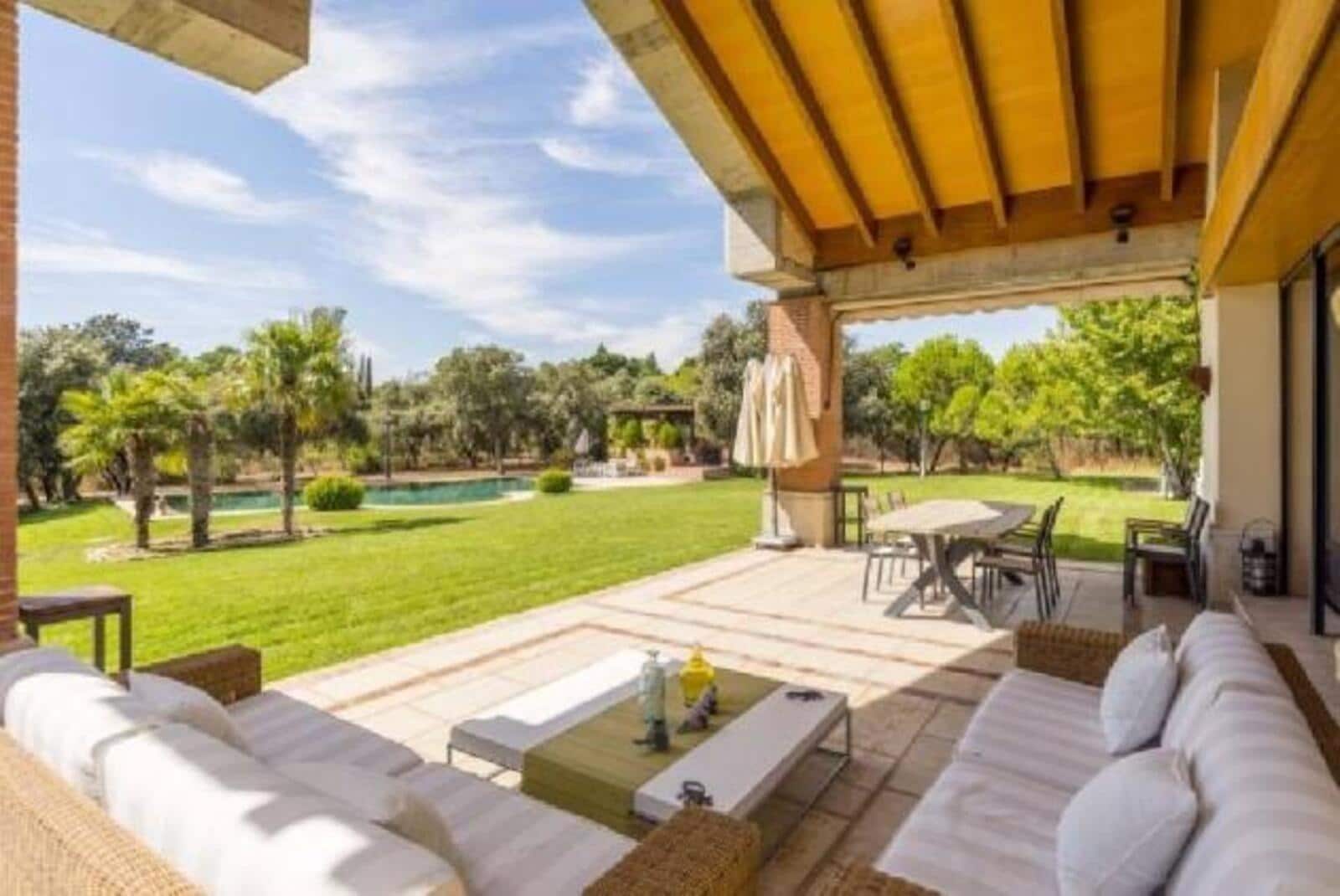 7 makuuhuone Huvila myytävänä paikassa Alcobendas mukana uima-altaan 
autotalli - 10 400 000 € (Ref: 9508914)