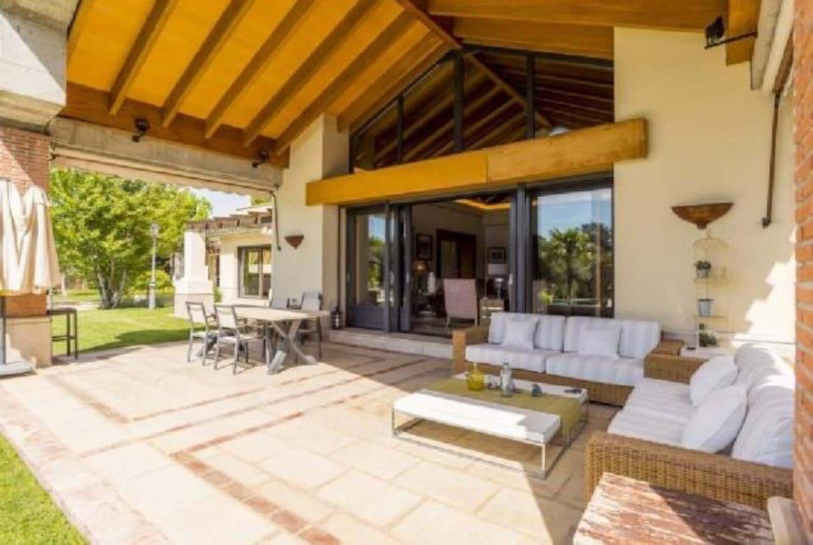 7 makuuhuone Huvila myytävänä paikassa Alcobendas mukana uima-altaan 
autotalli - 10 400 000 € (Ref: 9508914)