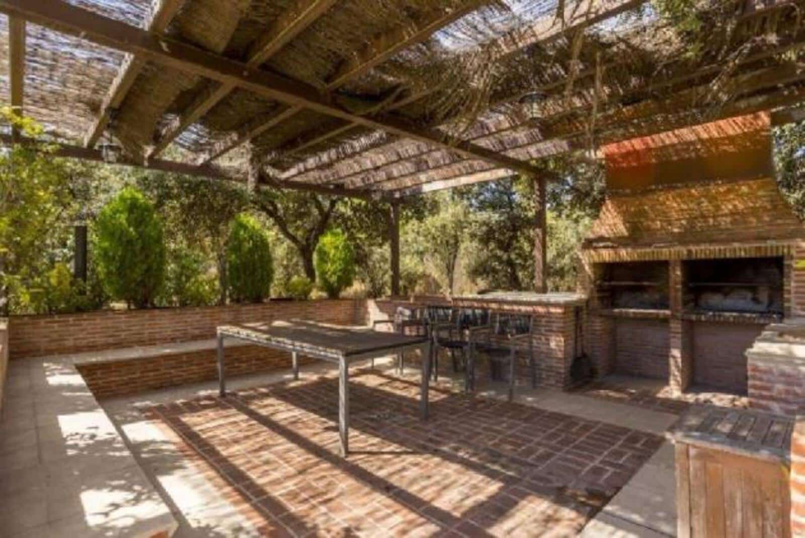 7 makuuhuone Huvila myytävänä paikassa Alcobendas mukana uima-altaan 
autotalli - 10 400 000 € (Ref: 9508914)