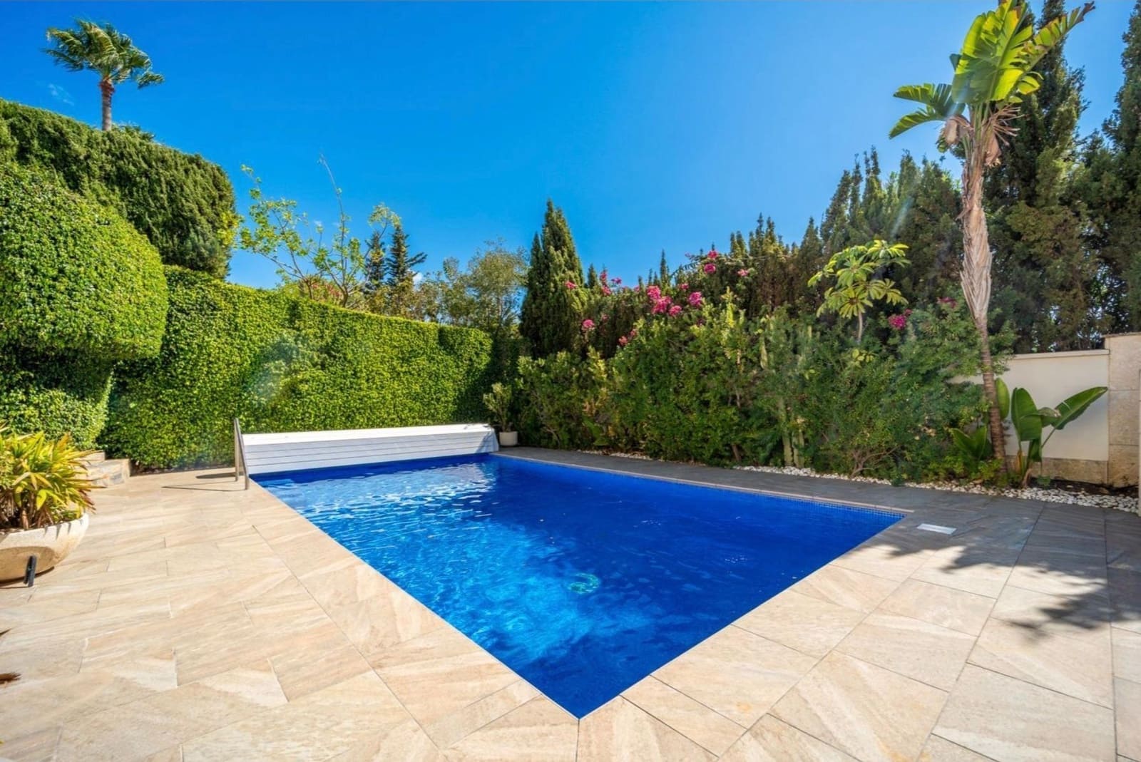5 quarto Moradia para venda em Marbella com piscina garagem - 1 695 000 € (Ref: 9634331)