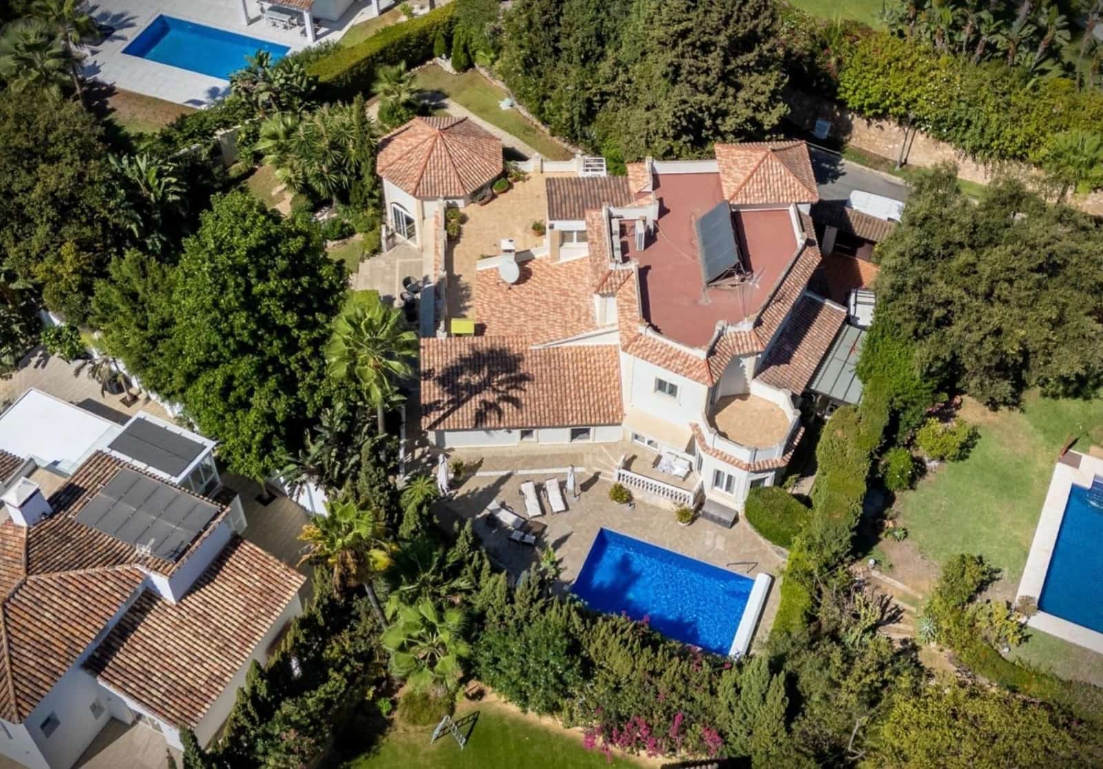 5 quarto Moradia para venda em Marbella com piscina garagem - 1 695 000 € (Ref: 9634331)