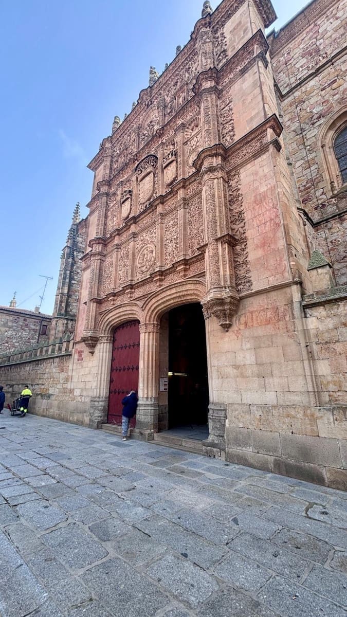 Commercial for sale in Salamanca city - € 480,000 (Ref: 9666540)