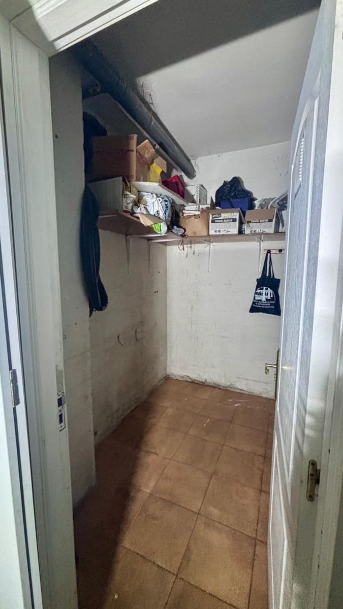 Commercial for sale in Salamanca city - € 480,000 (Ref: 9666540)