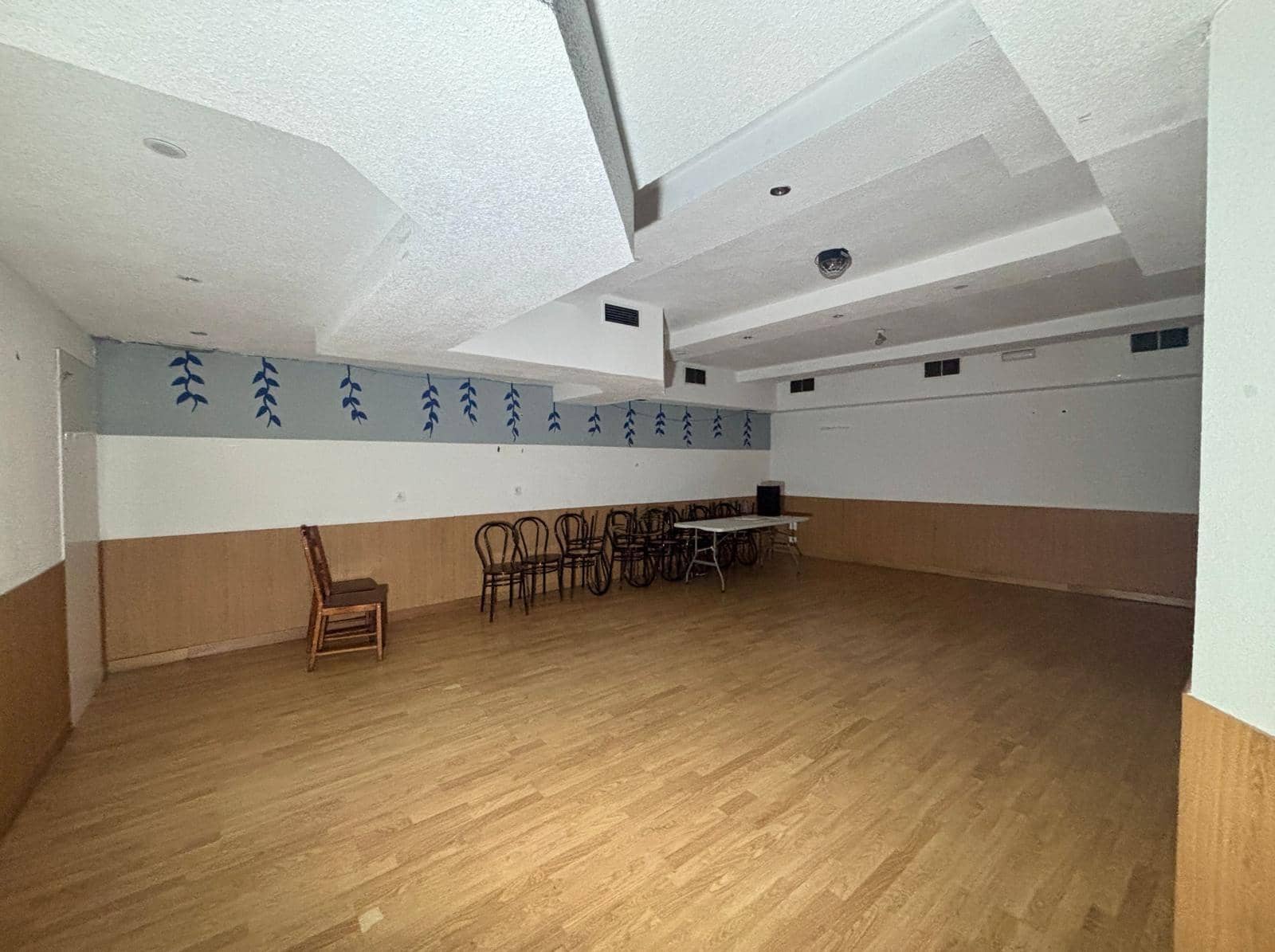 Commercial for sale in Salamanca city - € 480,000 (Ref: 9666540)