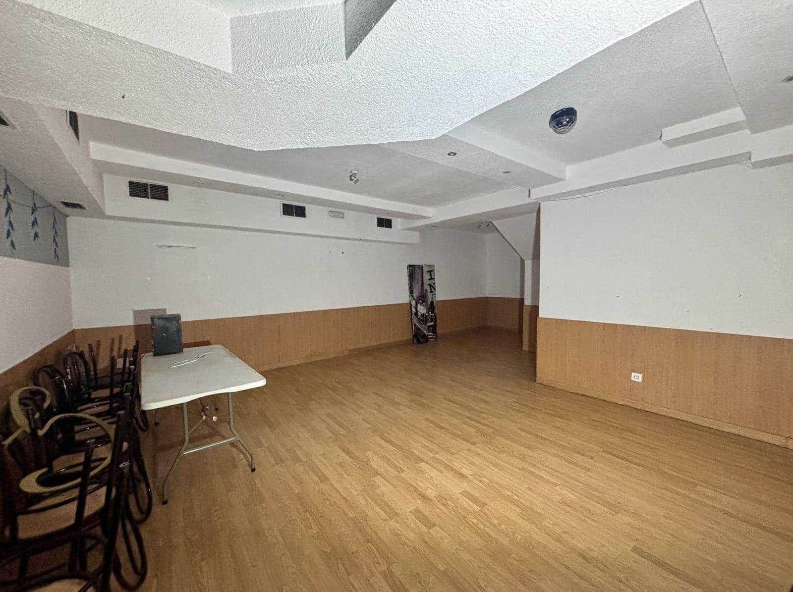 Commercial for sale in Salamanca city - € 480,000 (Ref: 9666540)