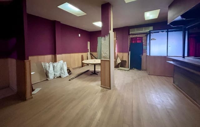 3 chambre Entreprise à vendre à Villares de la Reina - 450 000 € (Ref: 9670723)