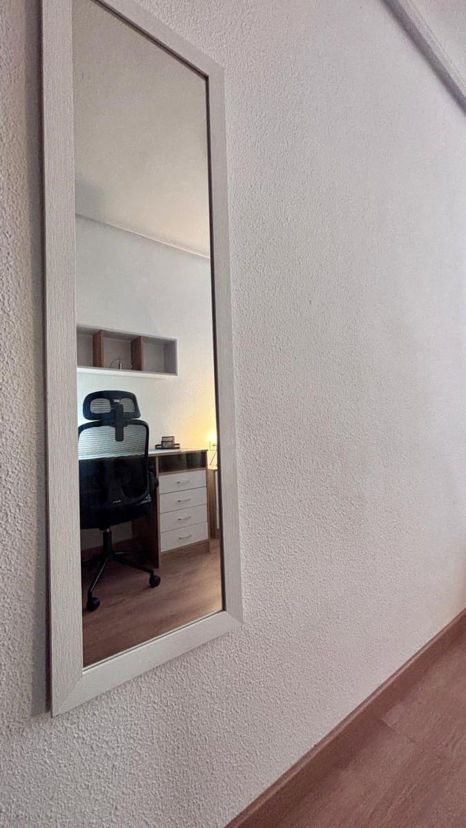 Appartement de 3 chambres à louer à Salamanque ville - 1 200 € (Ref: 9679895)