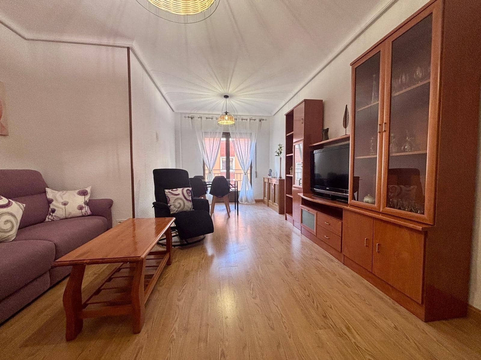 Appartement de 3 chambres à louer à Salamanque ville - 1 200 € (Ref: 9679895)