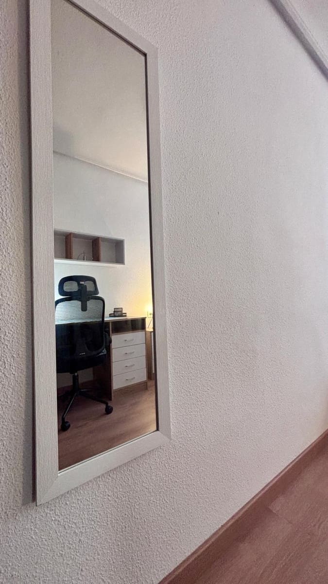 3 sovrum Lägenhet att hyra i Salamanca stad - 1 200 € (Ref: 9679895)