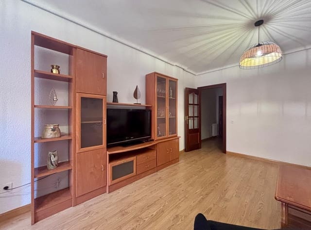 3 makuuhuone Asunto vuokrattavana paikassa Salamanca kaupunki - 1 200 € (Ref: 9679895)