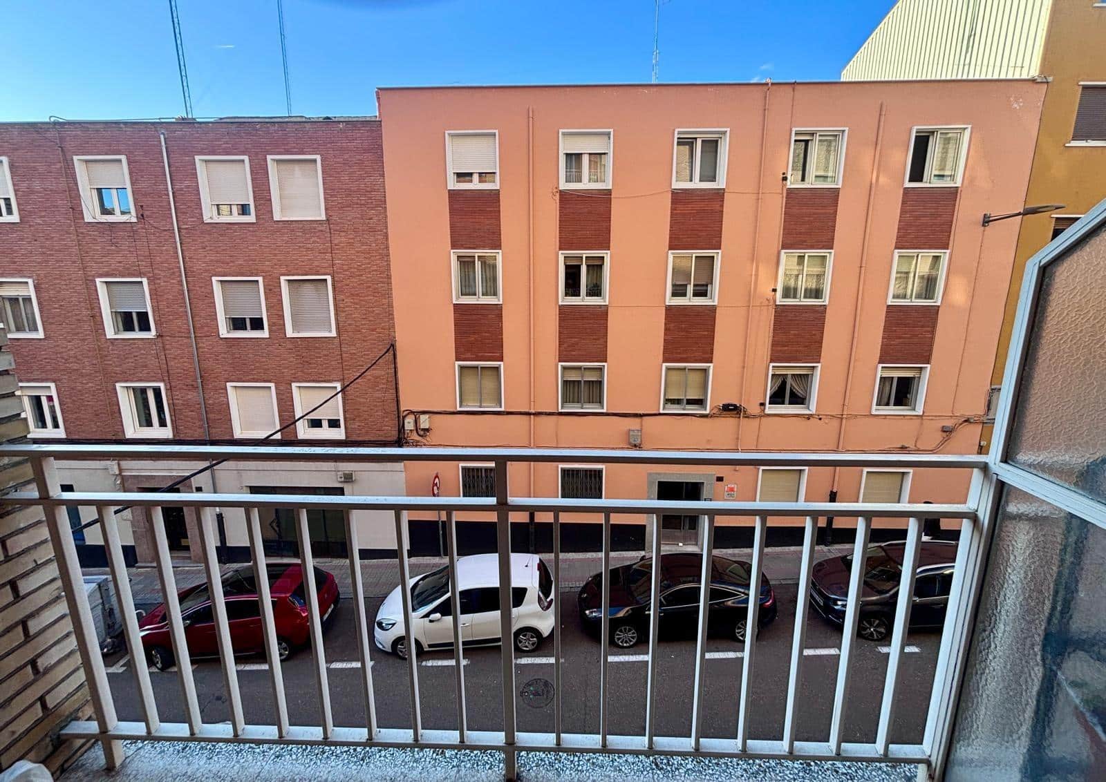 3 sovrum Lägenhet att hyra i Salamanca stad - 1 200 € (Ref: 9679895)