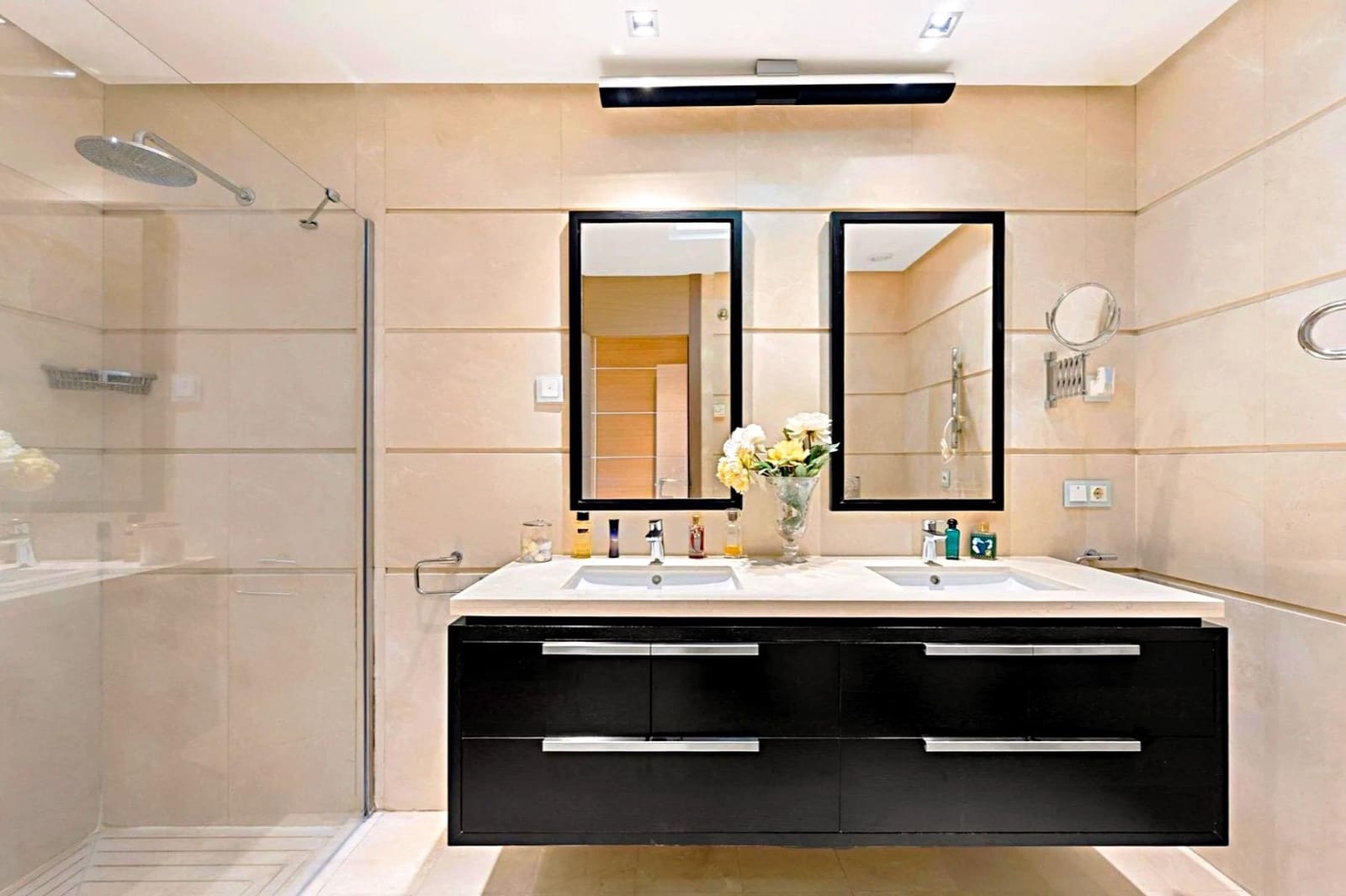 Piso de 2 habitaciones en La Quinta en venta con piscina - 1.300.000 € (Ref: 9690652)