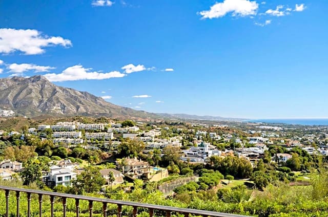 2 slaapkamer Flat te koop in La Quinta, Benahavís met zwembad - € 1.300.000 (Ref: 9690652)