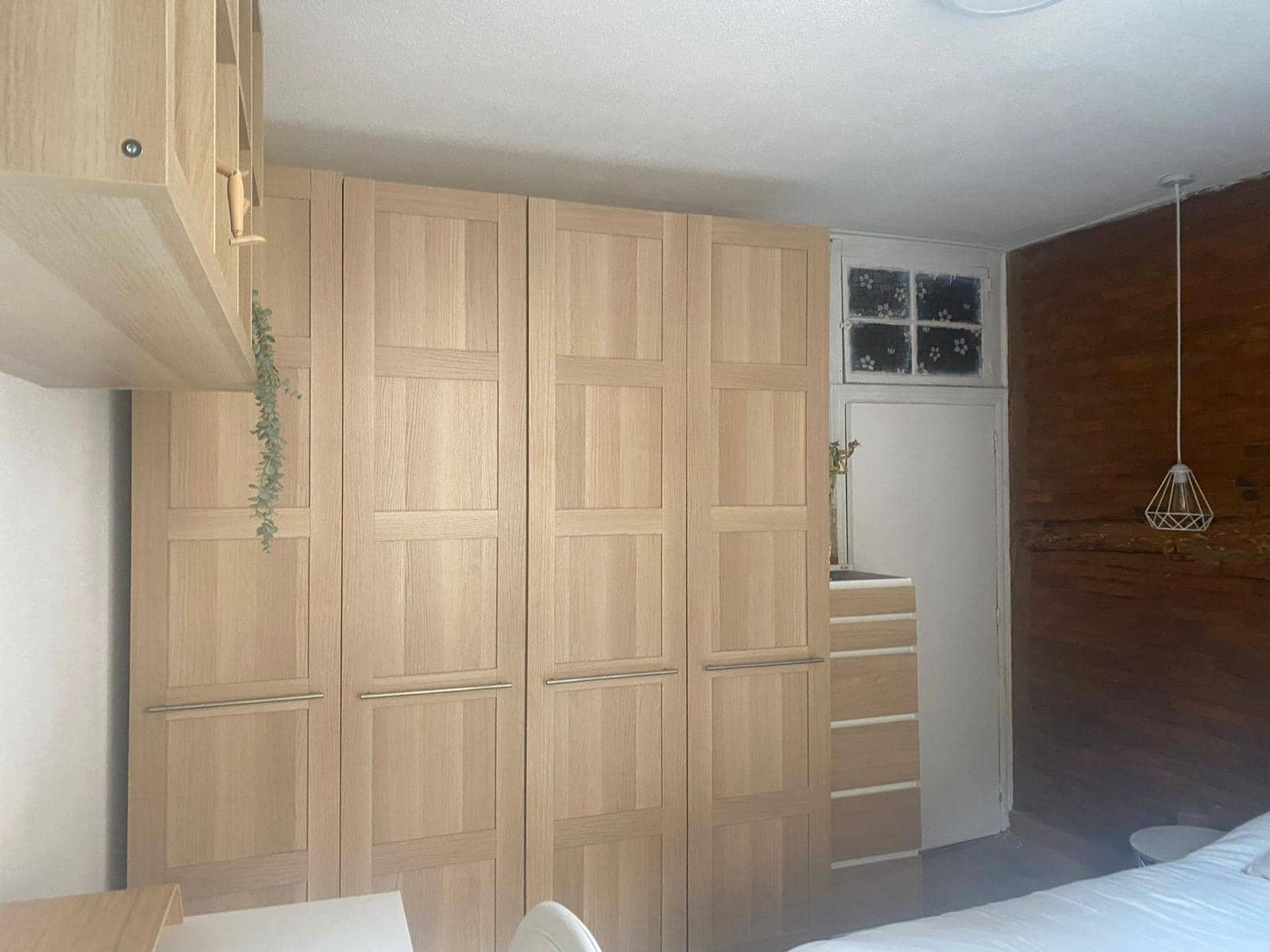 4 slaapkamer Appartement te huur in Salamanca stad - € 1.100 (Ref: 9719997)