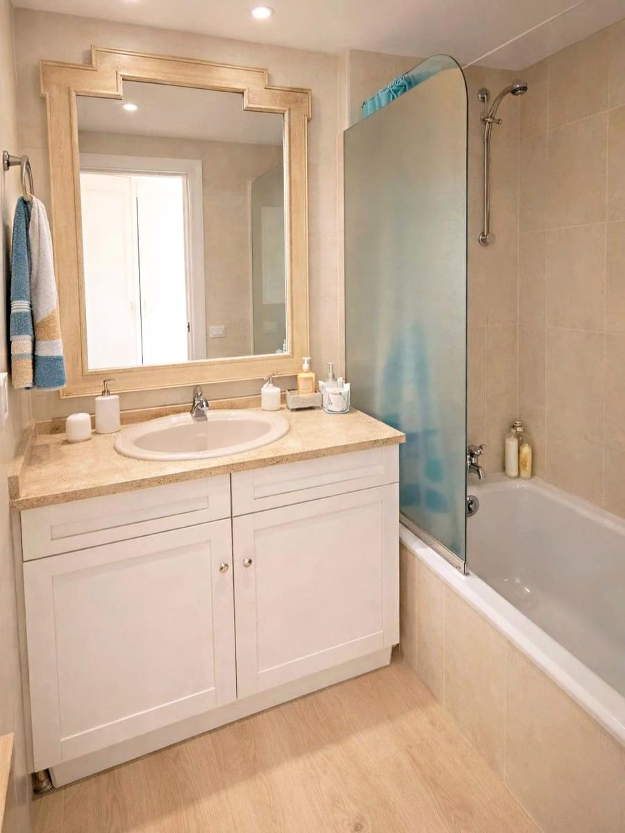 1 Zimmer Wohnung zu verkaufen in Torrequebrada mit Pool - 329.500 € (Ref: 9735616)