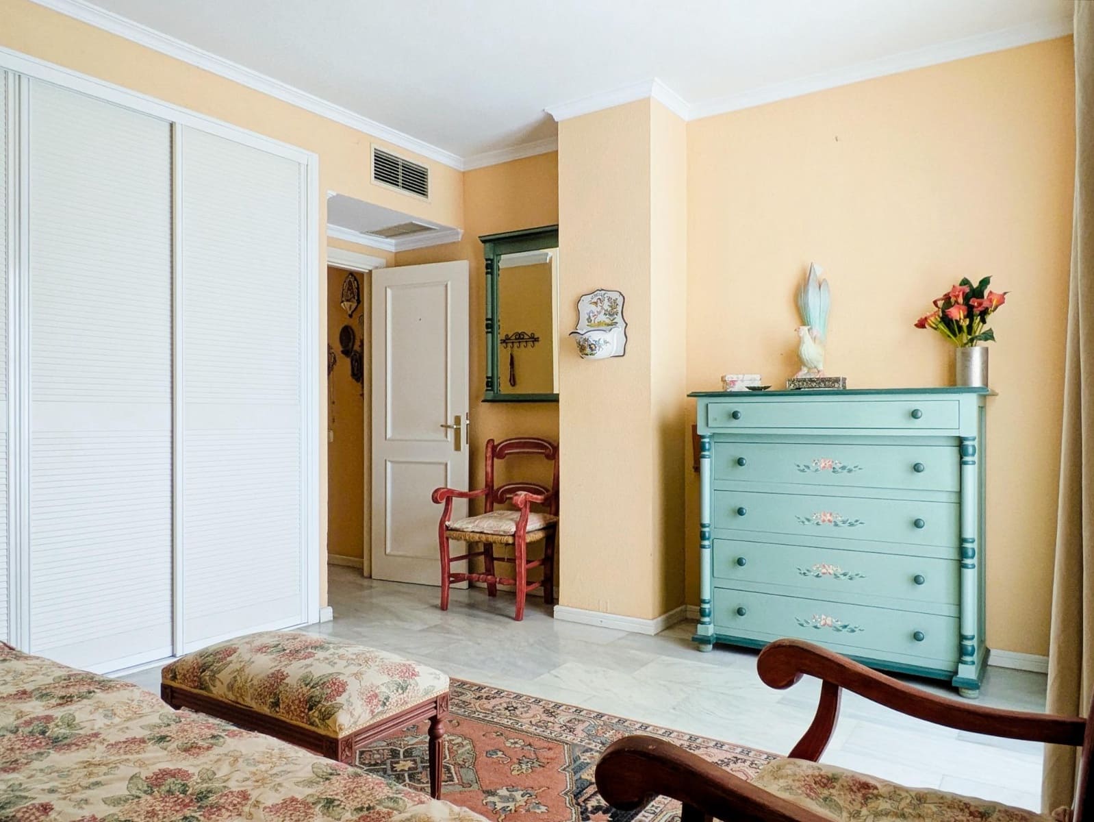 2 bedroom Flat for sale in Marbella with pool garage - € 665,000 (Ref: 9752065)