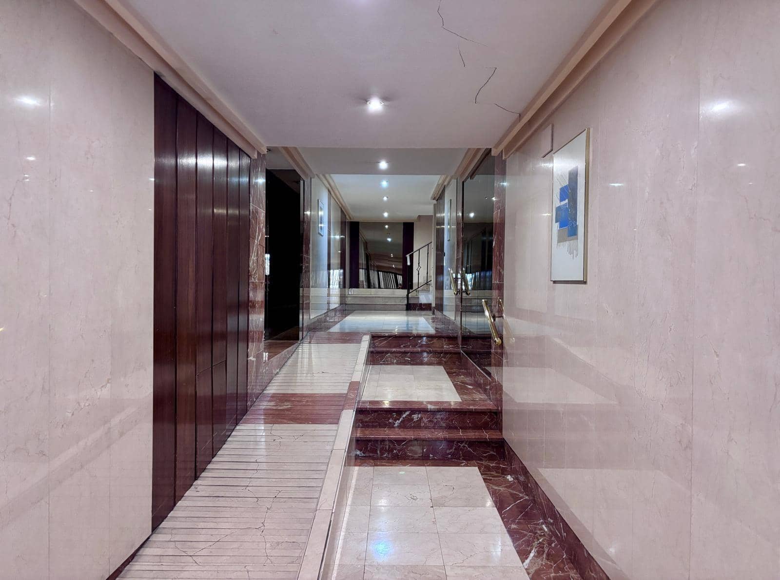4 bedroom Flat for sale in Salamanca city with garage - € 597,000 (Ref: 9815875)
