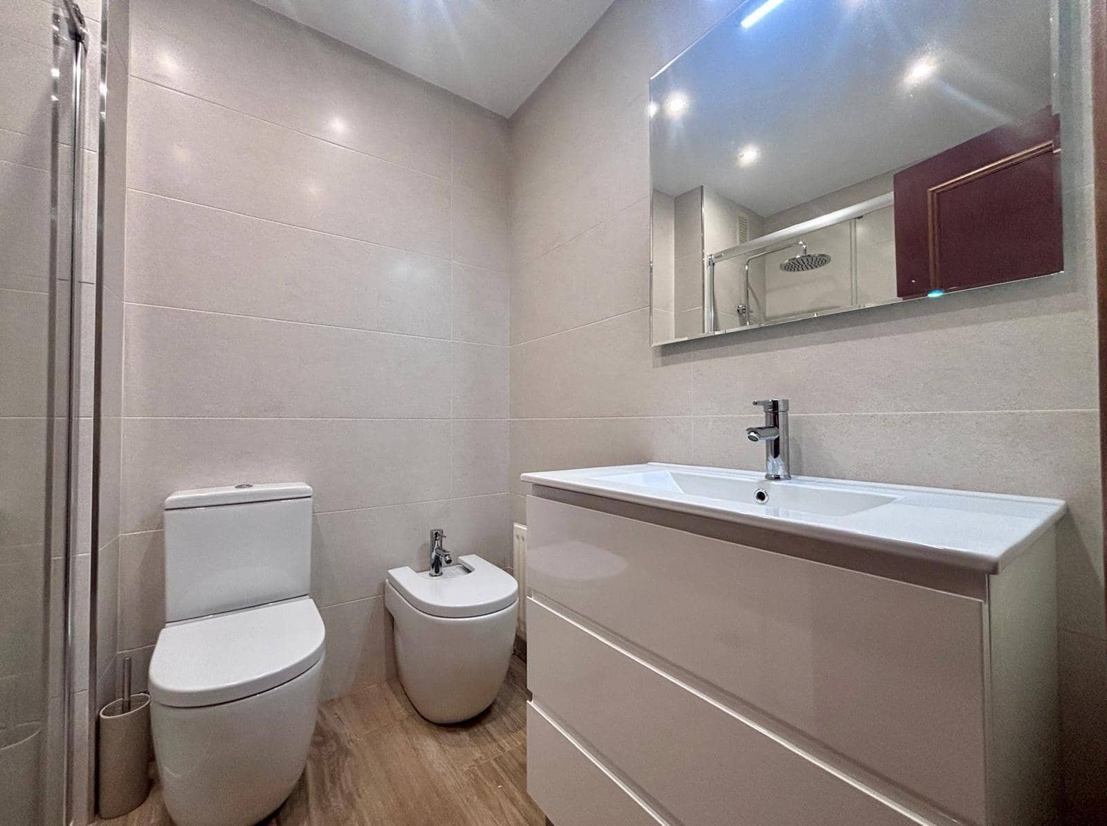 4 bedroom Flat for sale in Salamanca city with garage - € 597,000 (Ref: 9815875)