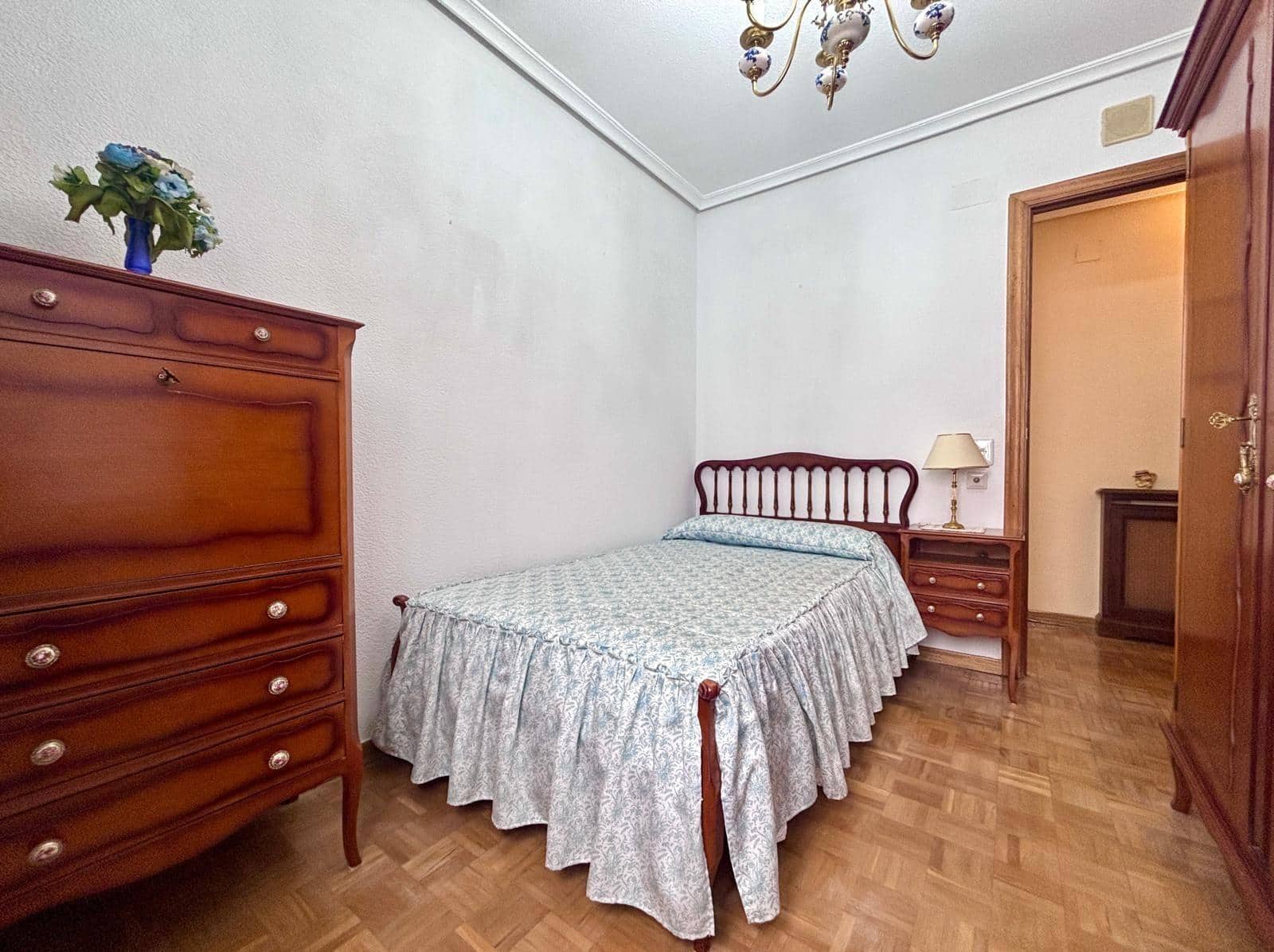 4 bedroom Flat for sale in Salamanca city with garage - € 597,000 (Ref: 9815875)