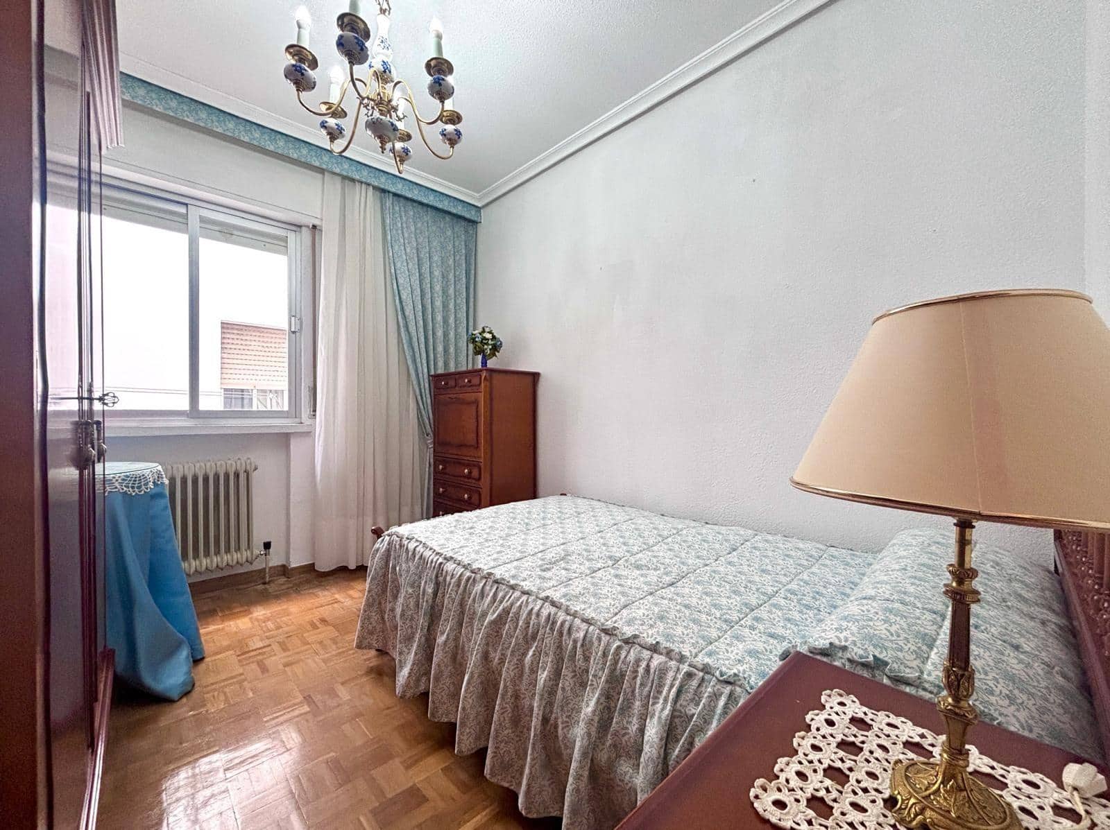 4 bedroom Flat for sale in Salamanca city with garage - € 597,000 (Ref: 9815875)