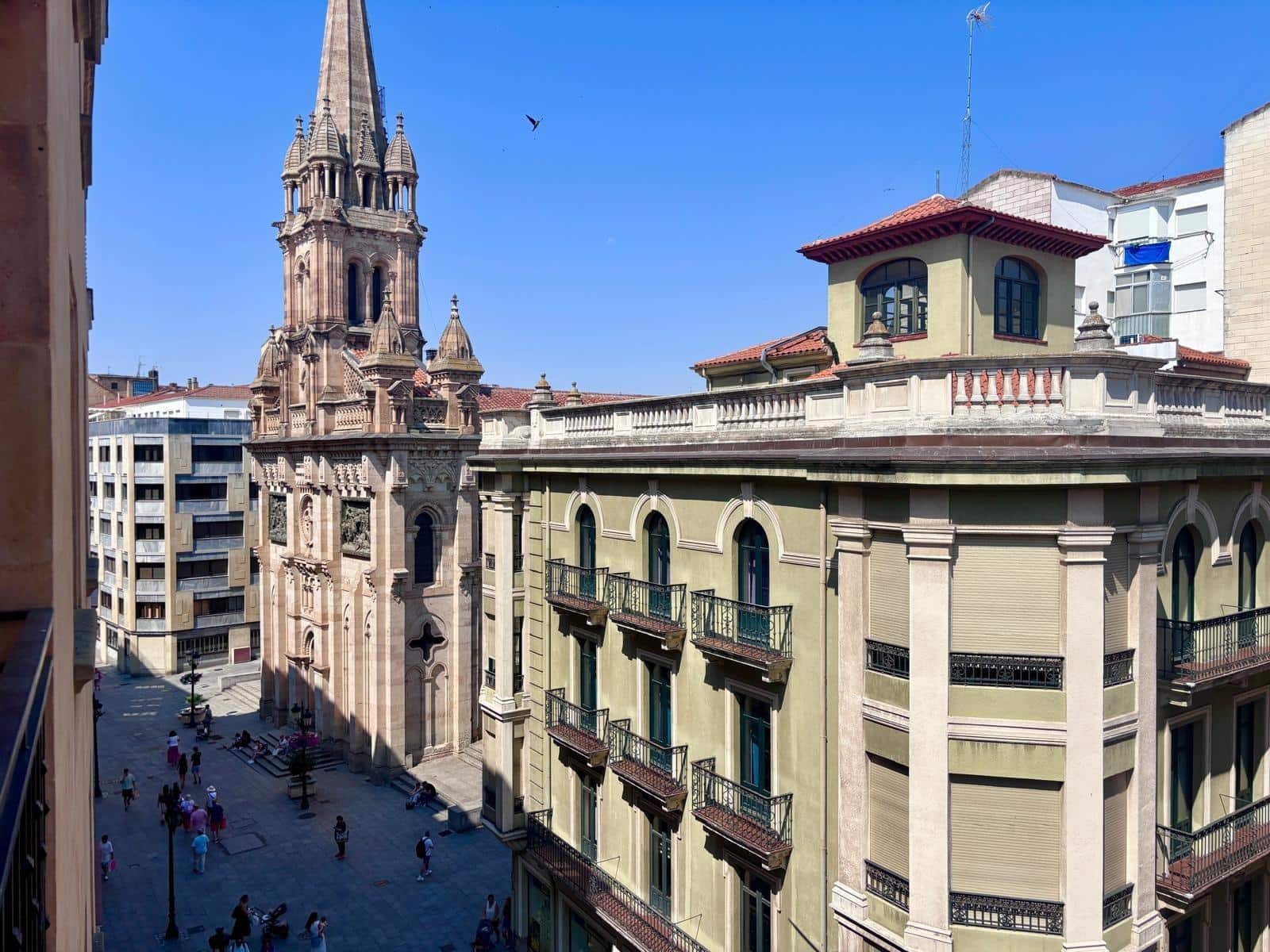 4 bedroom Flat for sale in Salamanca city with garage - € 597,000 (Ref: 9815875)