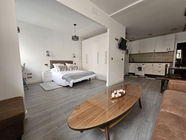 Appartement de 1 chambre à louer à Salamanque ville - 690 € (Ref: 9815876)