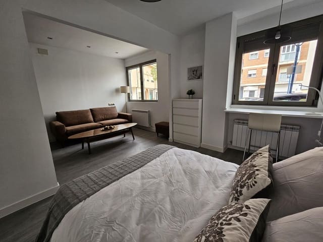 Appartement de 1 chambre à louer à Salamanque ville - 690 € (Ref: 9815876)