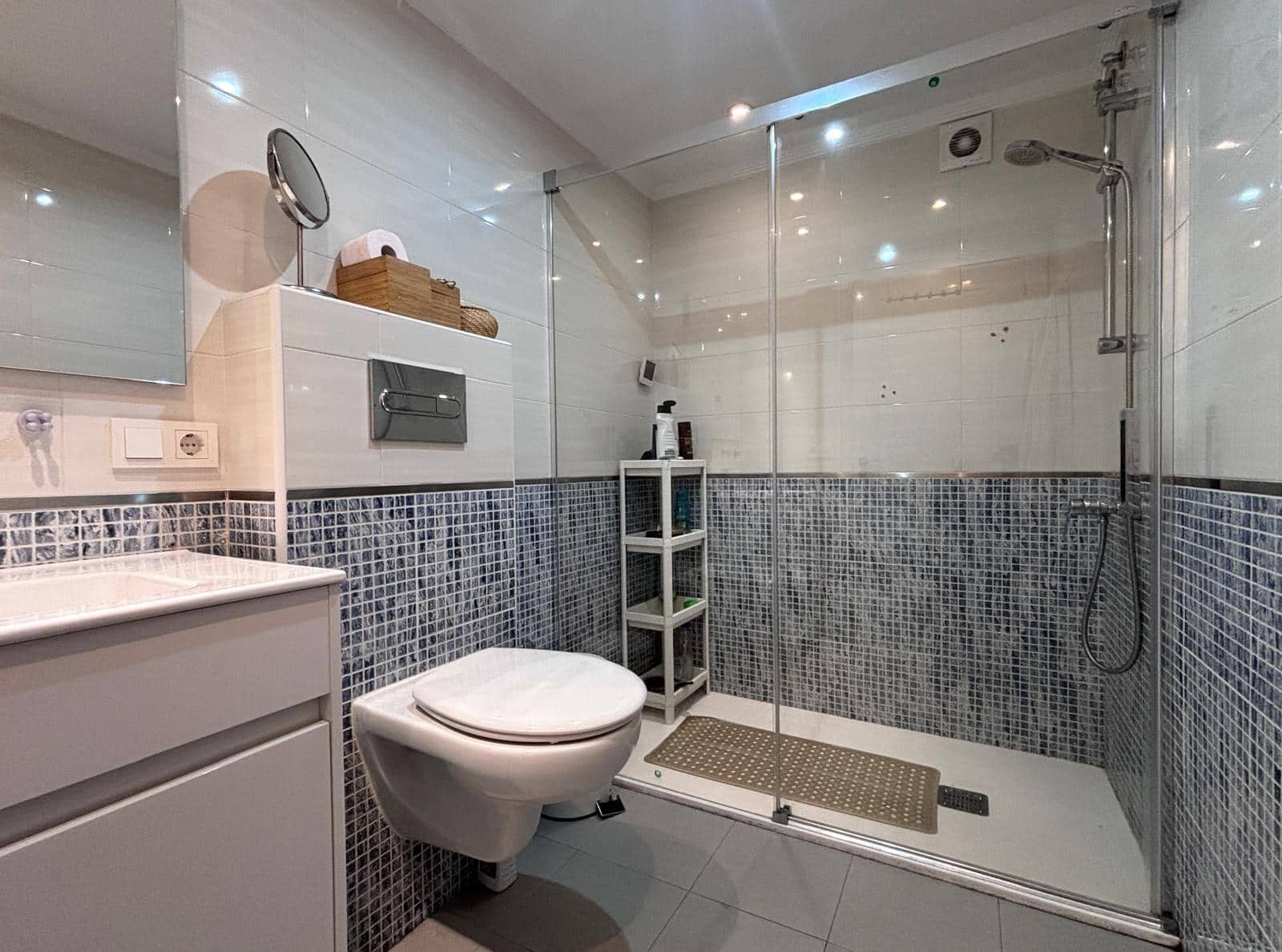 5 bedroom Penthouse for sale in Salamanca city with garage - € 475,000 (Ref: 9836689)