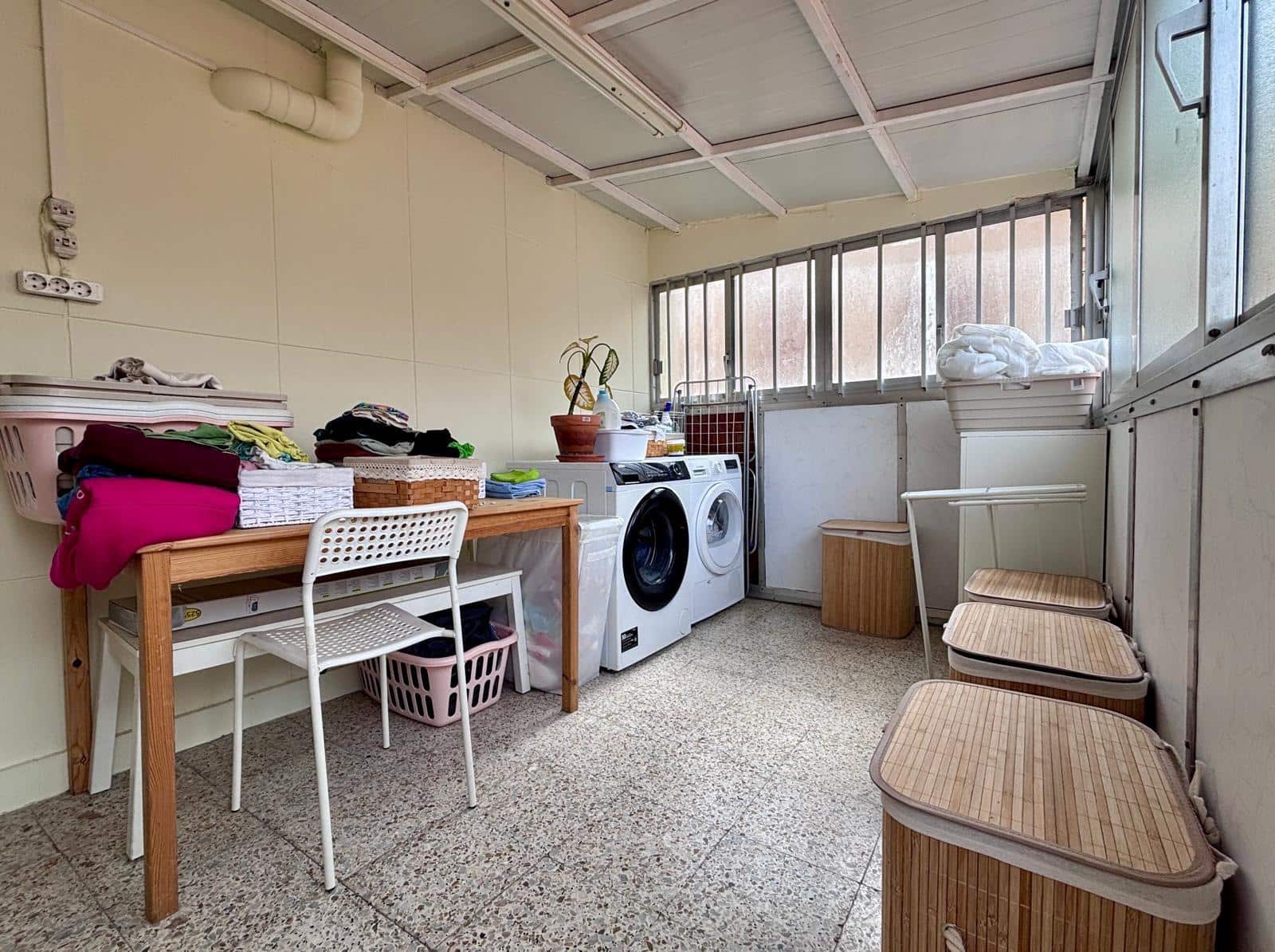 5 bedroom Penthouse for sale in Salamanca city with garage - € 475,000 (Ref: 9836689)