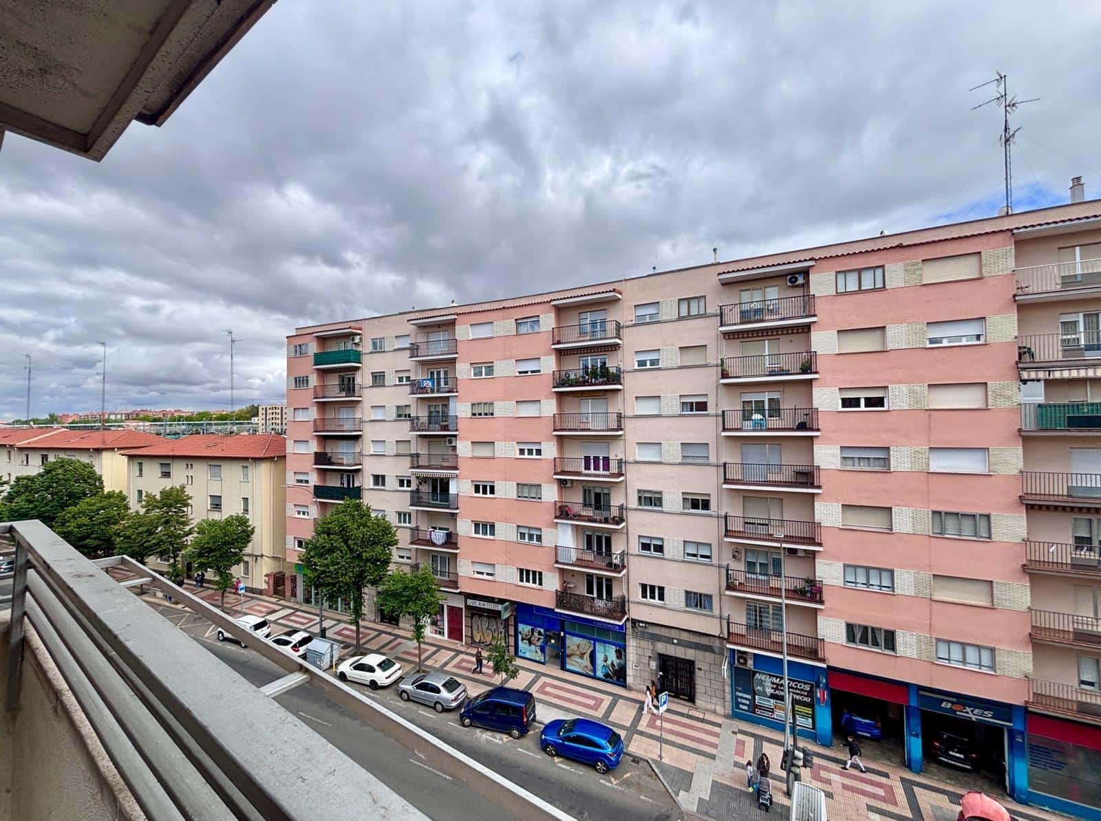 5 bedroom Penthouse for sale in Salamanca city with garage - € 475,000 (Ref: 9836689)
