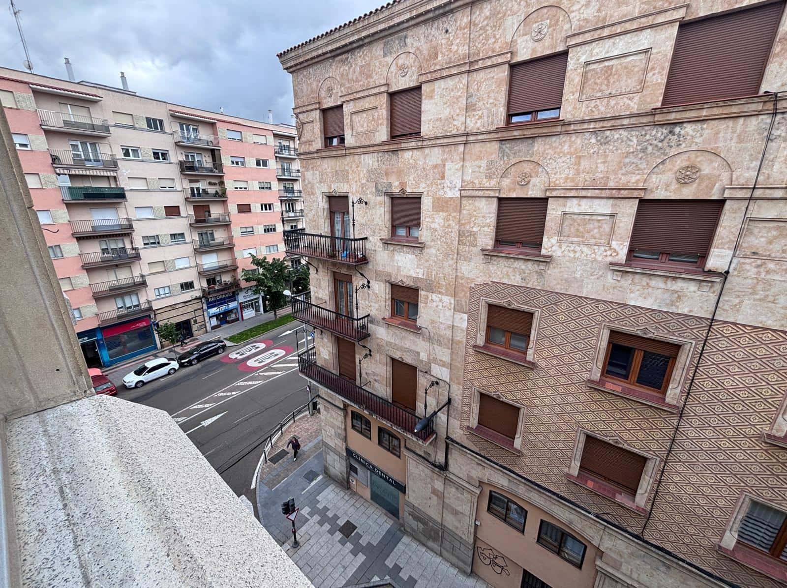 5 bedroom Penthouse for sale in Salamanca city with garage - € 475,000 (Ref: 9836689)