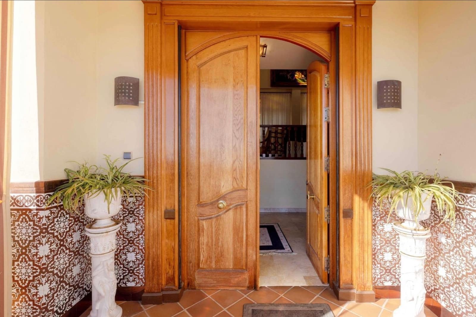 10 bedroom Villa for sale in Benalmadena with pool garage - € 2,195,000 (Ref: 9846268)