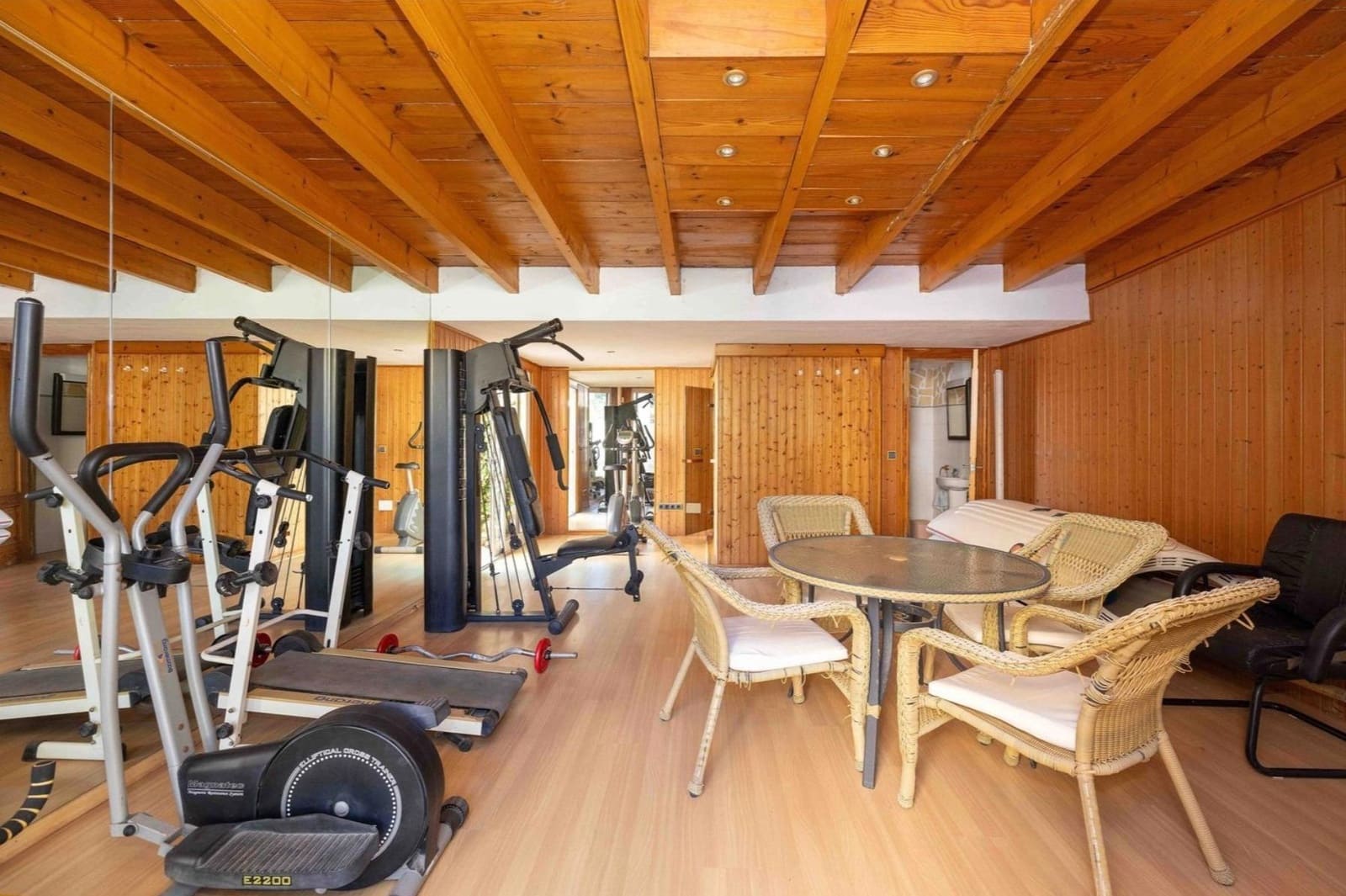 10 bedroom Villa for sale in Benalmadena with pool garage - € 2,195,000 (Ref: 9846268)