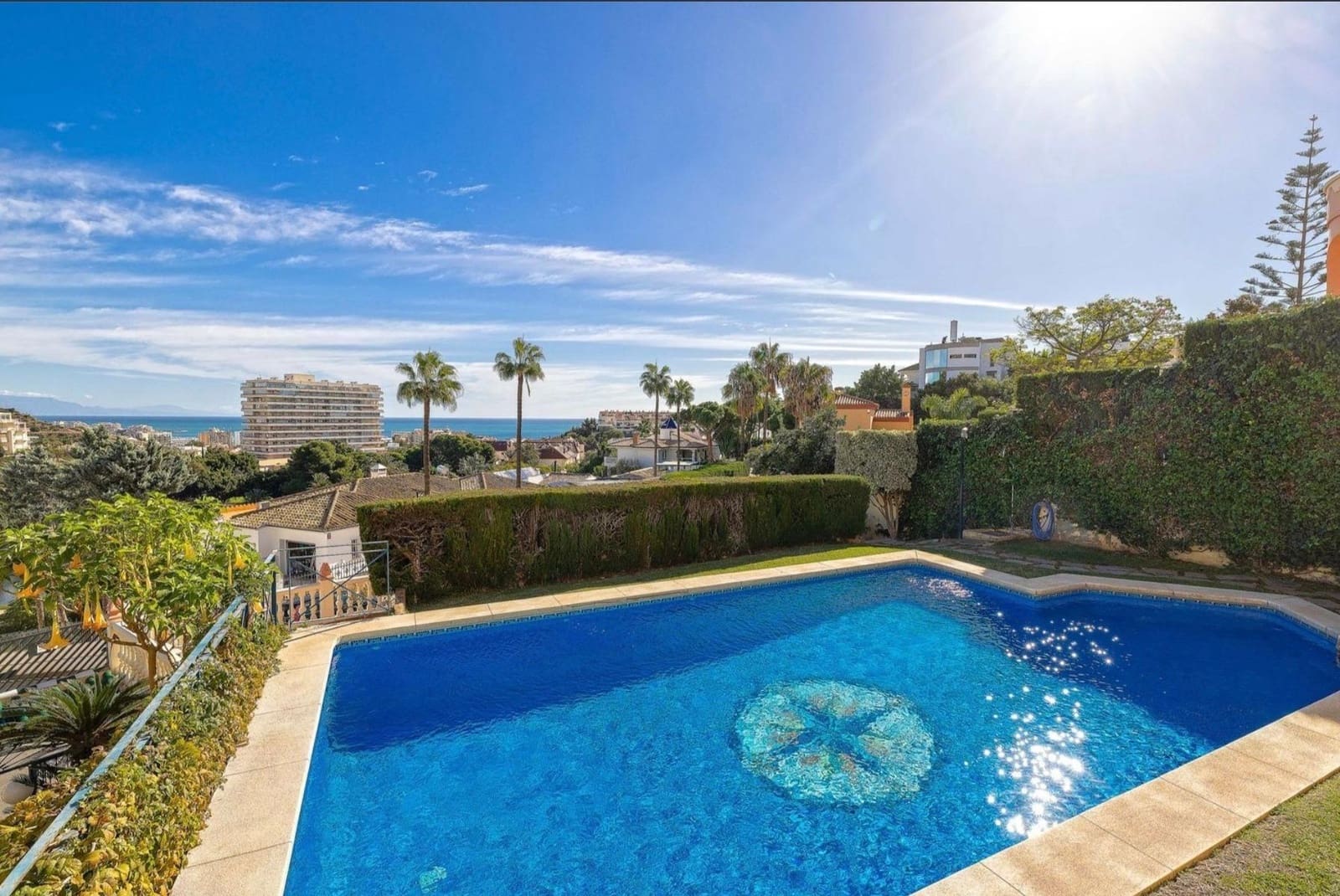 10 bedroom Villa for sale in Benalmadena with pool garage - € 2,195,000 (Ref: 9846268)