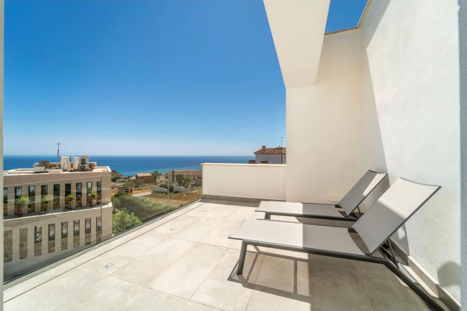 4 bedroom Villa for sale in Benalmadena with pool garage - € 1,599,000 (Ref: 9861897)