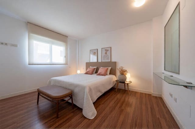 2 sovrum Lägenhet till salu i Marbella - 750 000 € (Ref: 9913203)
