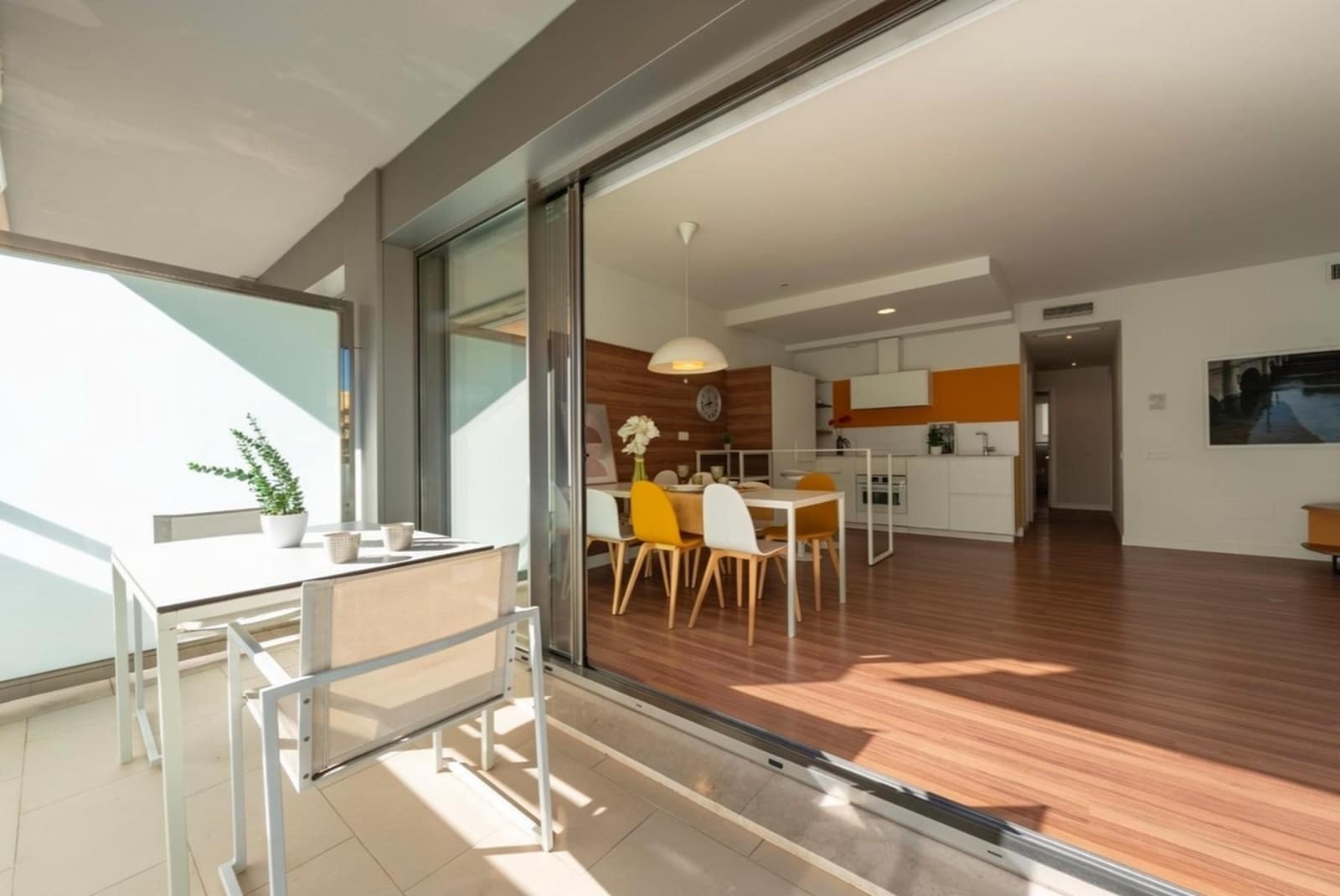 2 bedroom Flat for sale in Marbella - € 750,000 (Ref: 9913203)