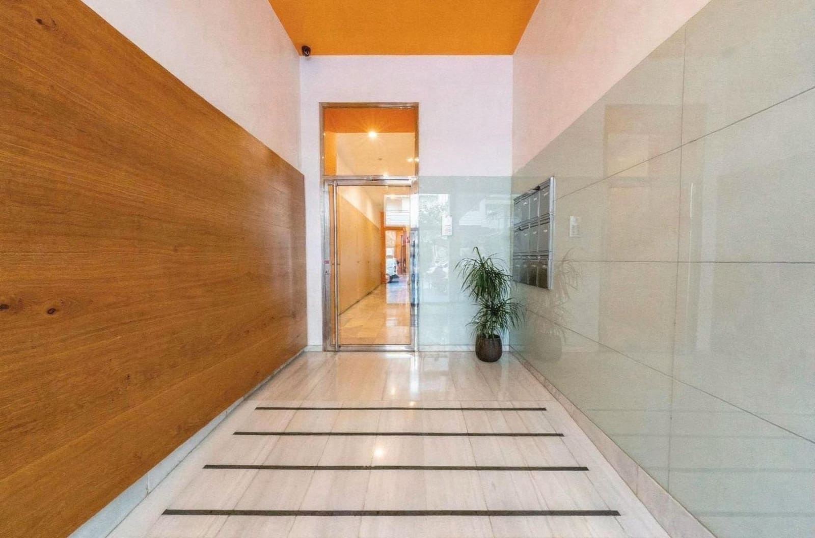 2 bedroom Flat for sale in Marbella - € 750,000 (Ref: 9913203)