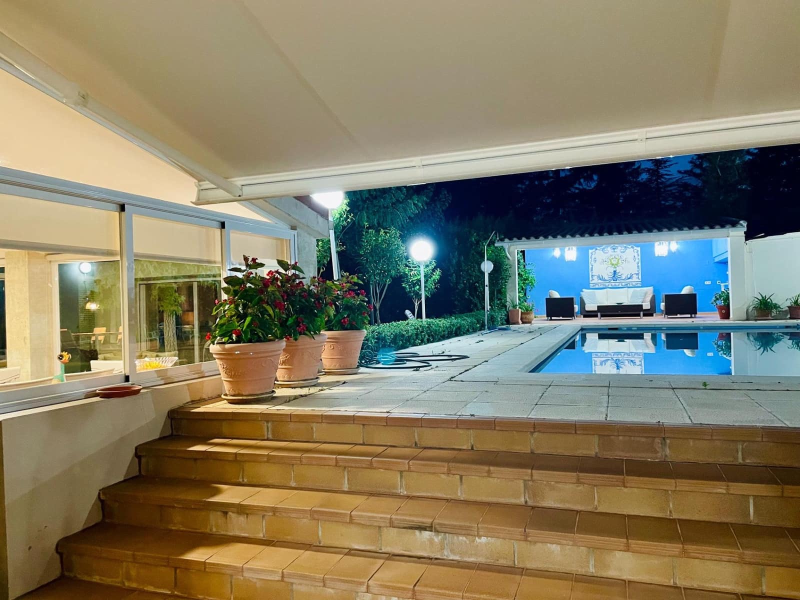 5 bedroom Villa for sale in Galindo y Perahuy with pool garage - € 397,000 (Ref: 9924641)
