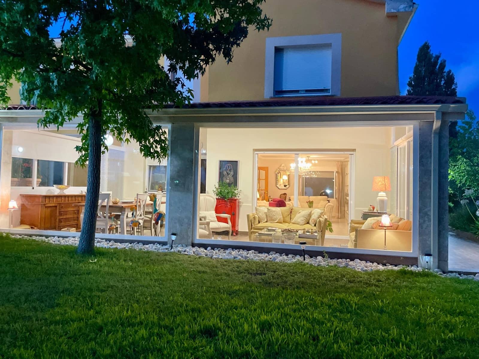 5 bedroom Villa for sale in Galindo y Perahuy with pool garage - € 397,000 (Ref: 9924641)