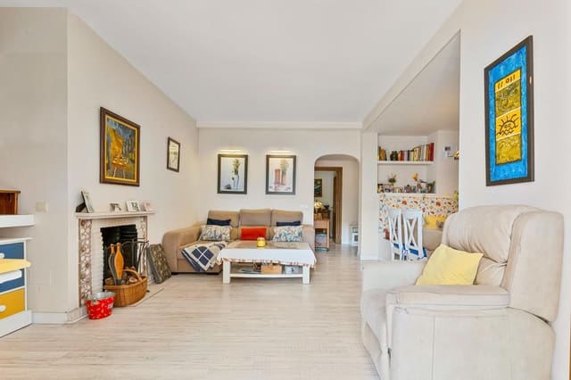 4 soveværelse Lejlighed til salg i Marbella med swimmingpool - € 580.000 (Ref: 9965321)