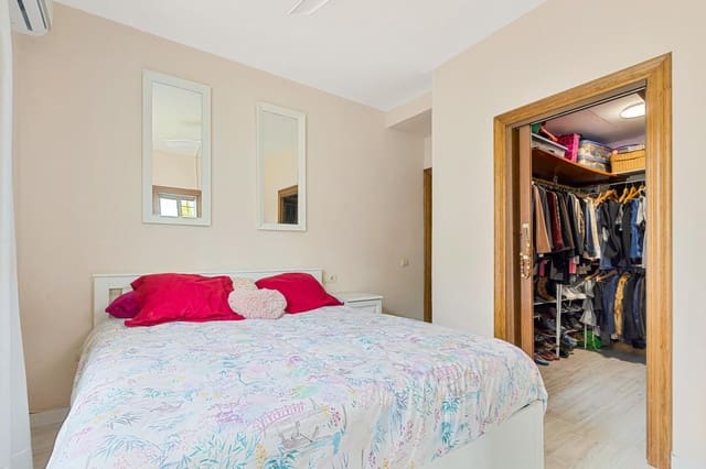 4 soveværelse Lejlighed til salg i Marbella med swimmingpool - € 580.000 (Ref: 9965321)