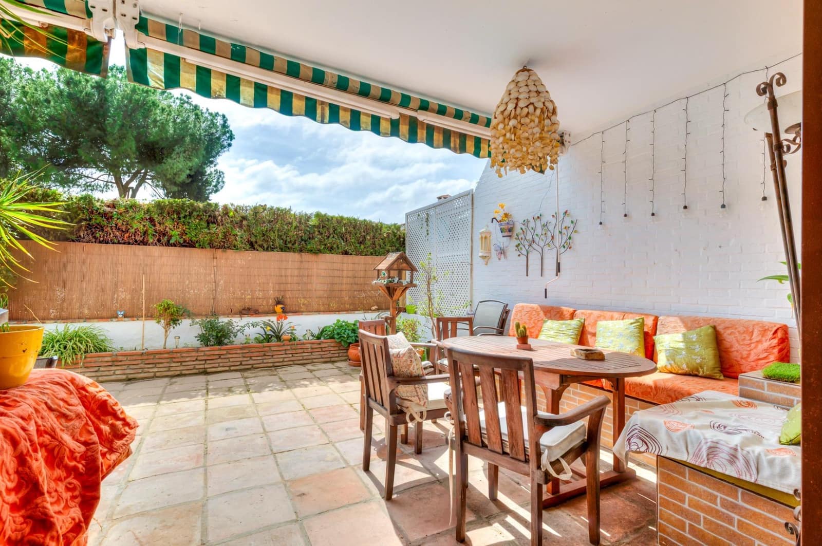 4 bedroom Flat for sale in Marbella with pool - € 580,000 (Ref: 9965321)