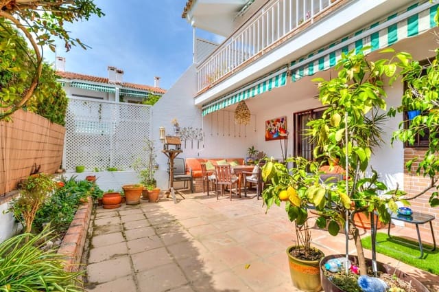 4 soveværelse Lejlighed til salg i Marbella med swimmingpool - € 580.000 (Ref: 9965321)