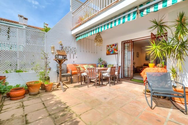 4 soveværelse Lejlighed til salg i Marbella med swimmingpool - € 580.000 (Ref: 9965321)