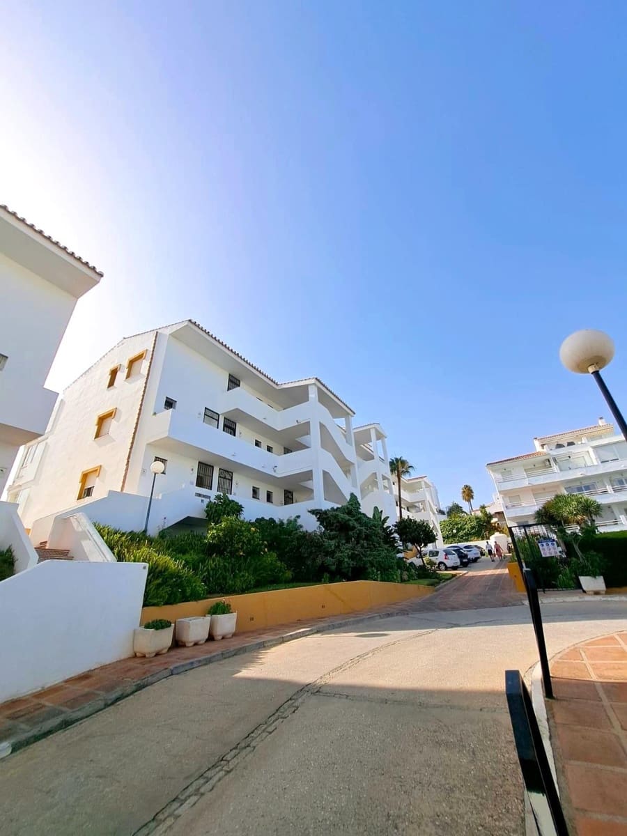 1 makuuhuone Asunto myytävänä paikassa Riviera del Sol mukana uima-altaan - 245 000 € (Ref: 9980474)